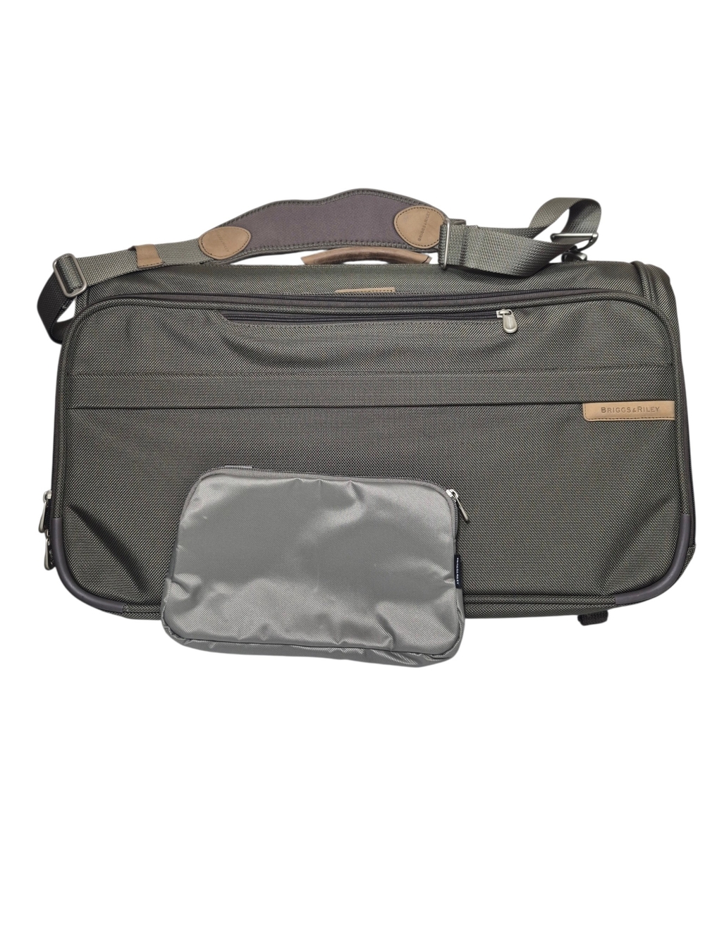 Briggs & Riley Baseline 22" Compact Tri-Fold Carry On Garment Bag 375-7 Olive